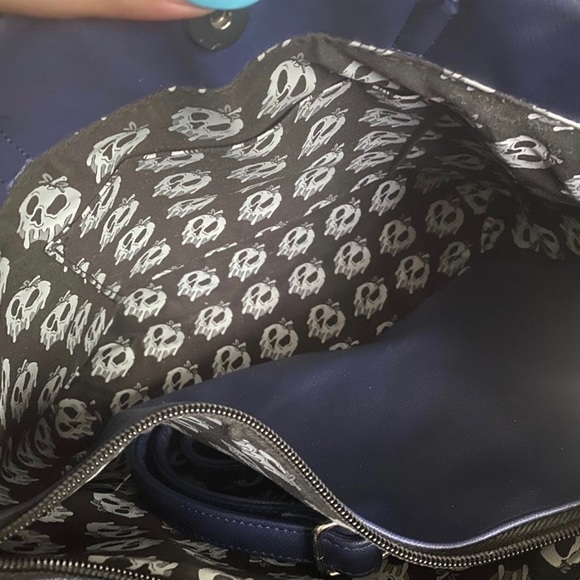 BoxLunch Exclusive Loungefly Disney Evil Queen Floral Tote - Picture 6 of 6